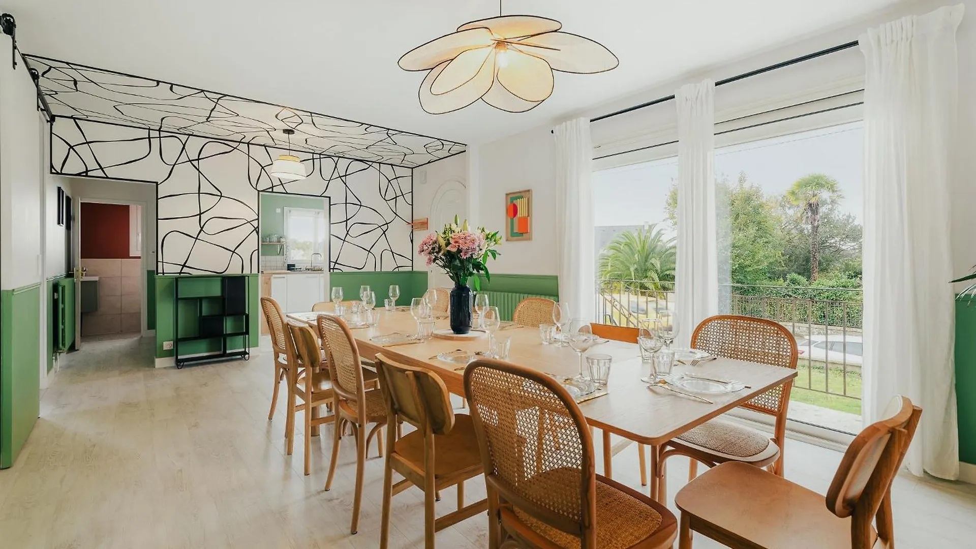 Hébergement de vacances Maison 12 Personnes, Grand Jardin, Proche Plages, Animaux Acceptes Par Maison Elanore Pleurtuit France