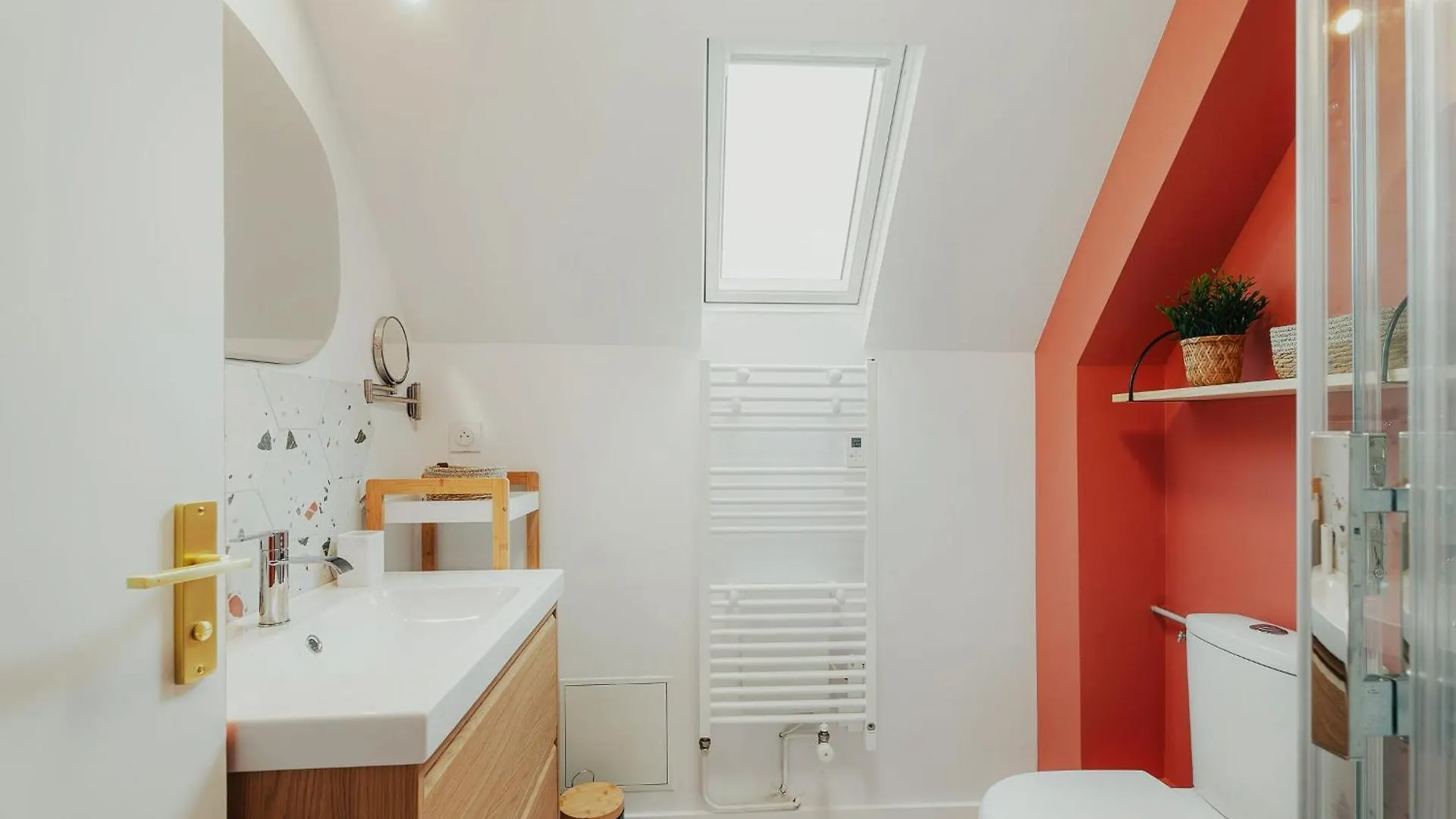 Hébergement de vacances Maison 12 Personnes, Grand Jardin, Proche Plages, Animaux Acceptes Par Maison Elanore Pleurtuit France