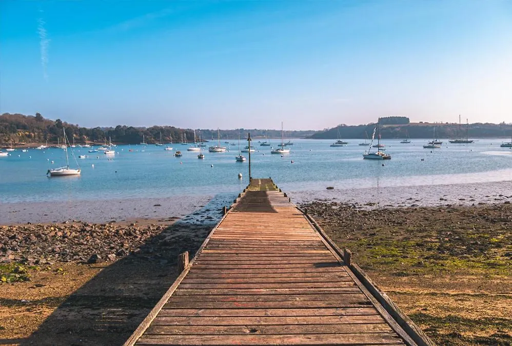 Maison 12 Personnes, Grand Jardin, Proche Plages, Animaux Acceptes Par Maison Elanore Pleurtuit France